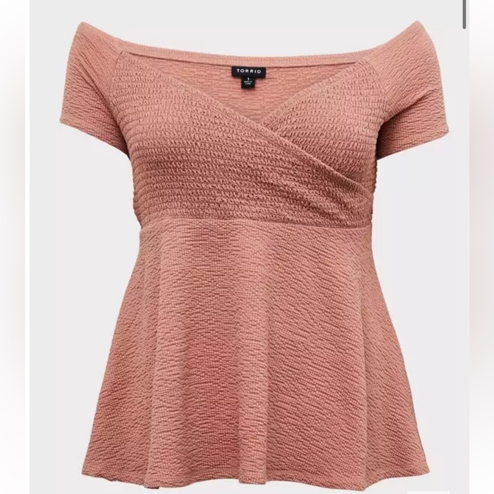 New! Torrid sz 2 Ash Rose Textured Knit Off-Shoulder Babydoll Top‎ 2X